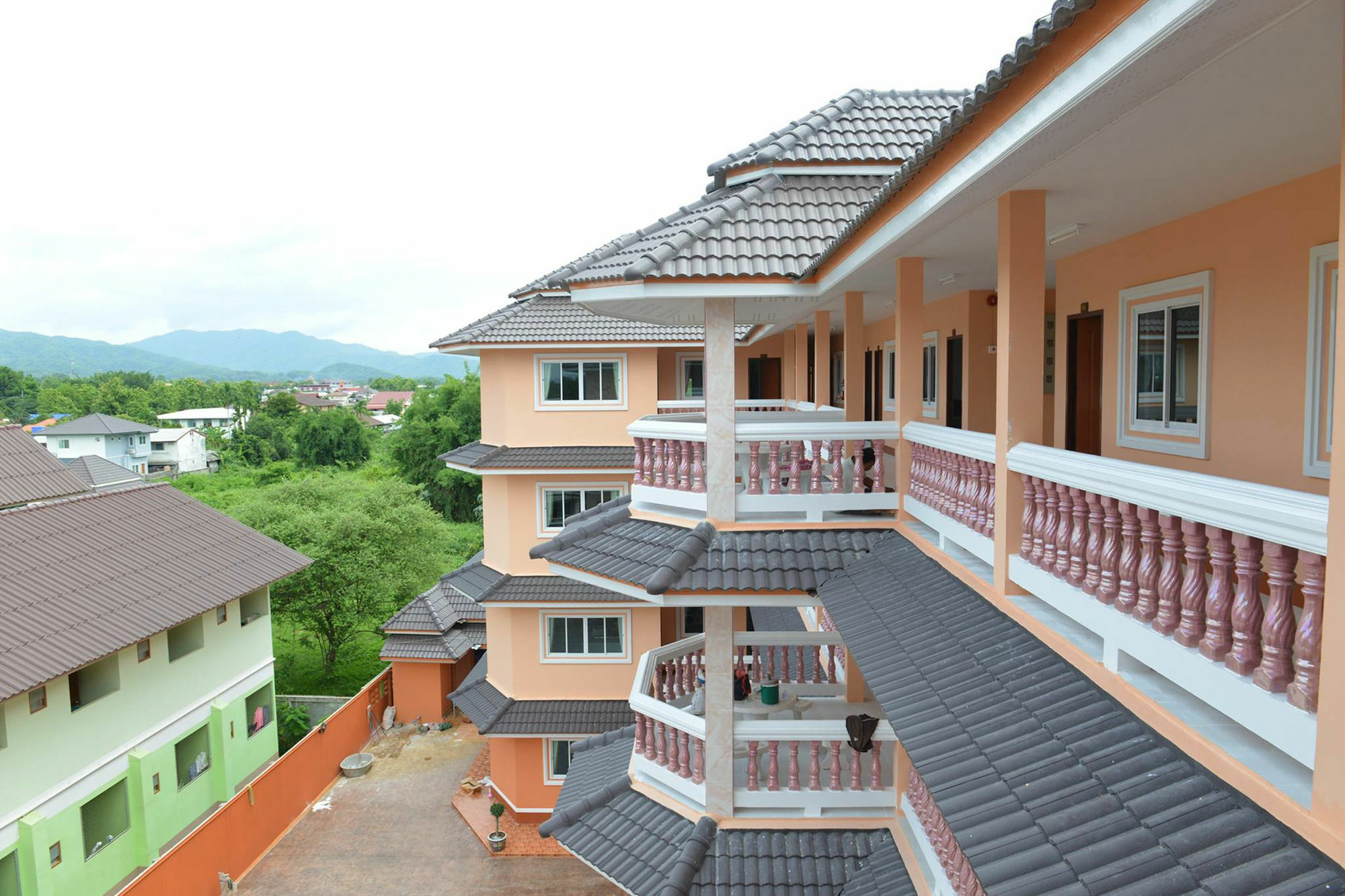 Yingthip1 Apartment Chiang Rai Exterior photo